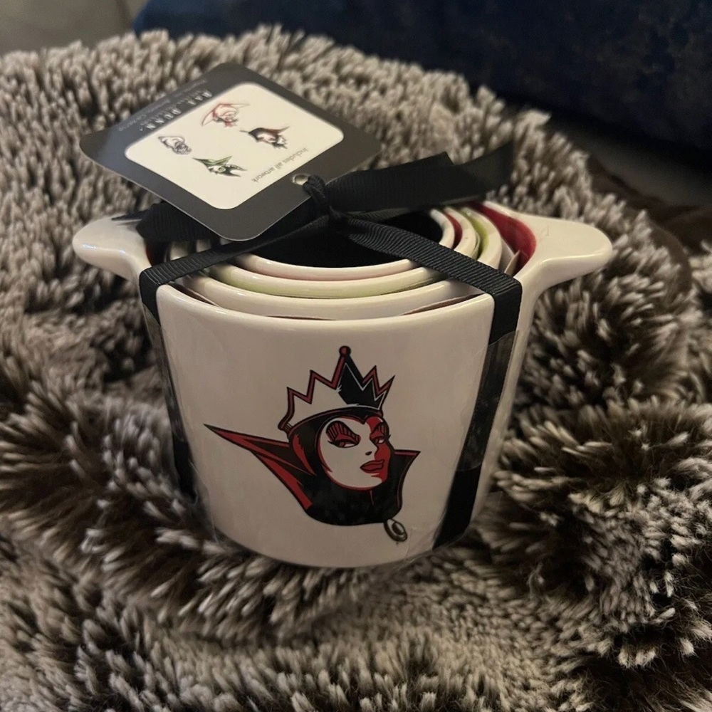 Rae Dunn Disney villains measuring cup set